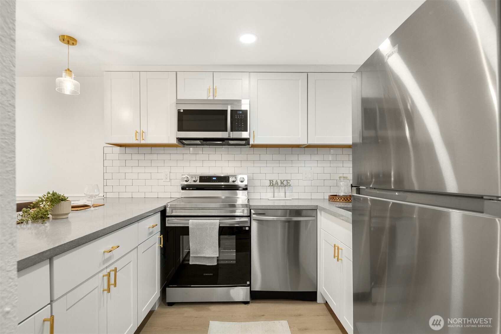 14527 Ne 40th Street G104 Property Photo 4