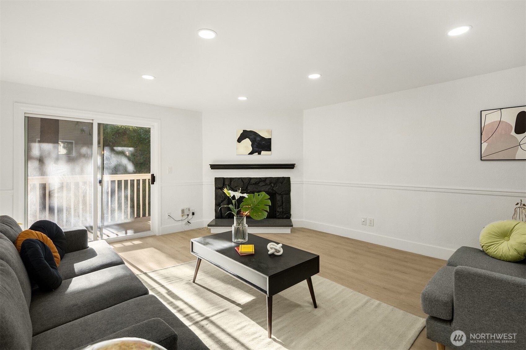 14527 Ne 40th Street G104 Property Photo 12