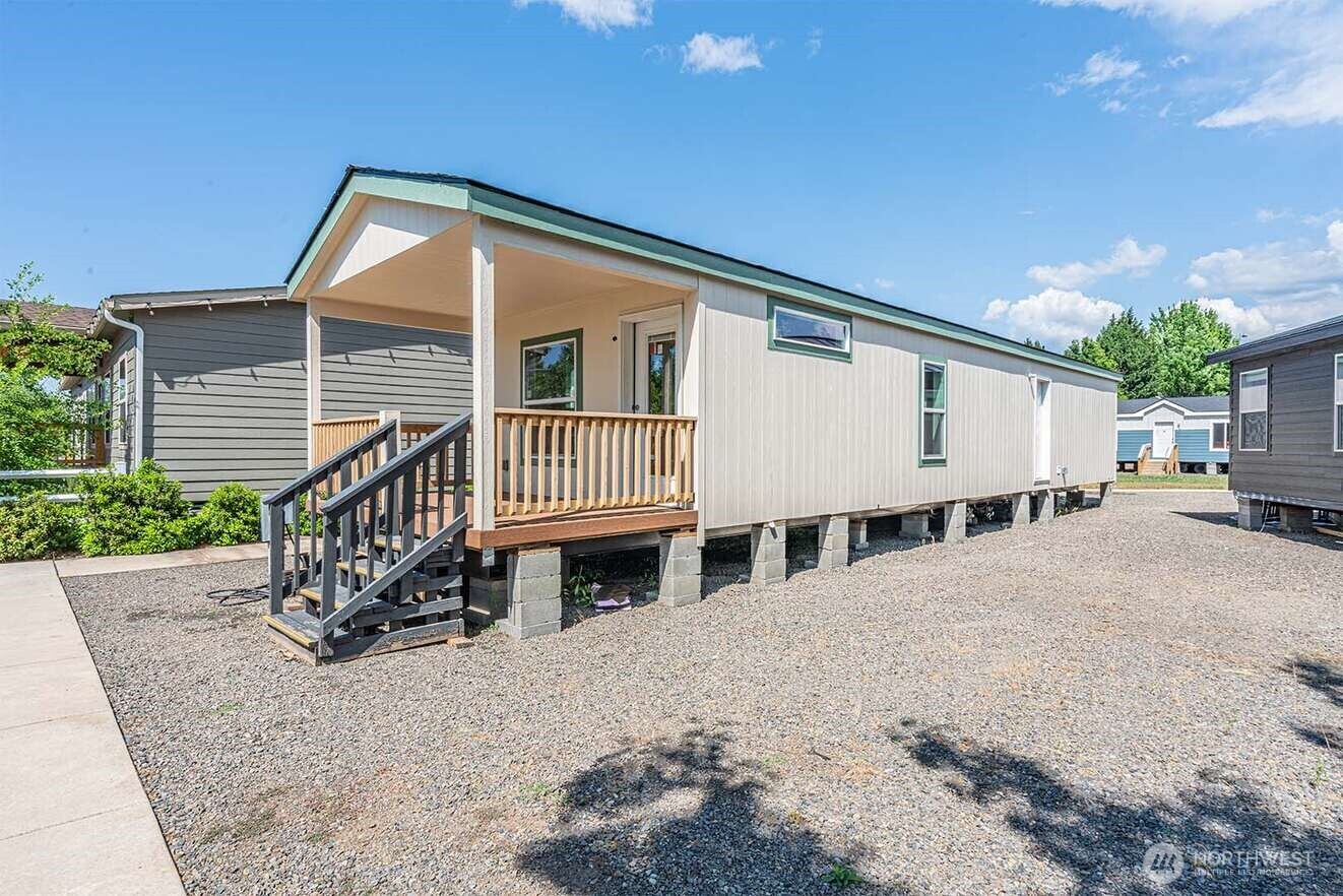 0 Atterberry Landing Sandpointe 14522a Property Photo 16