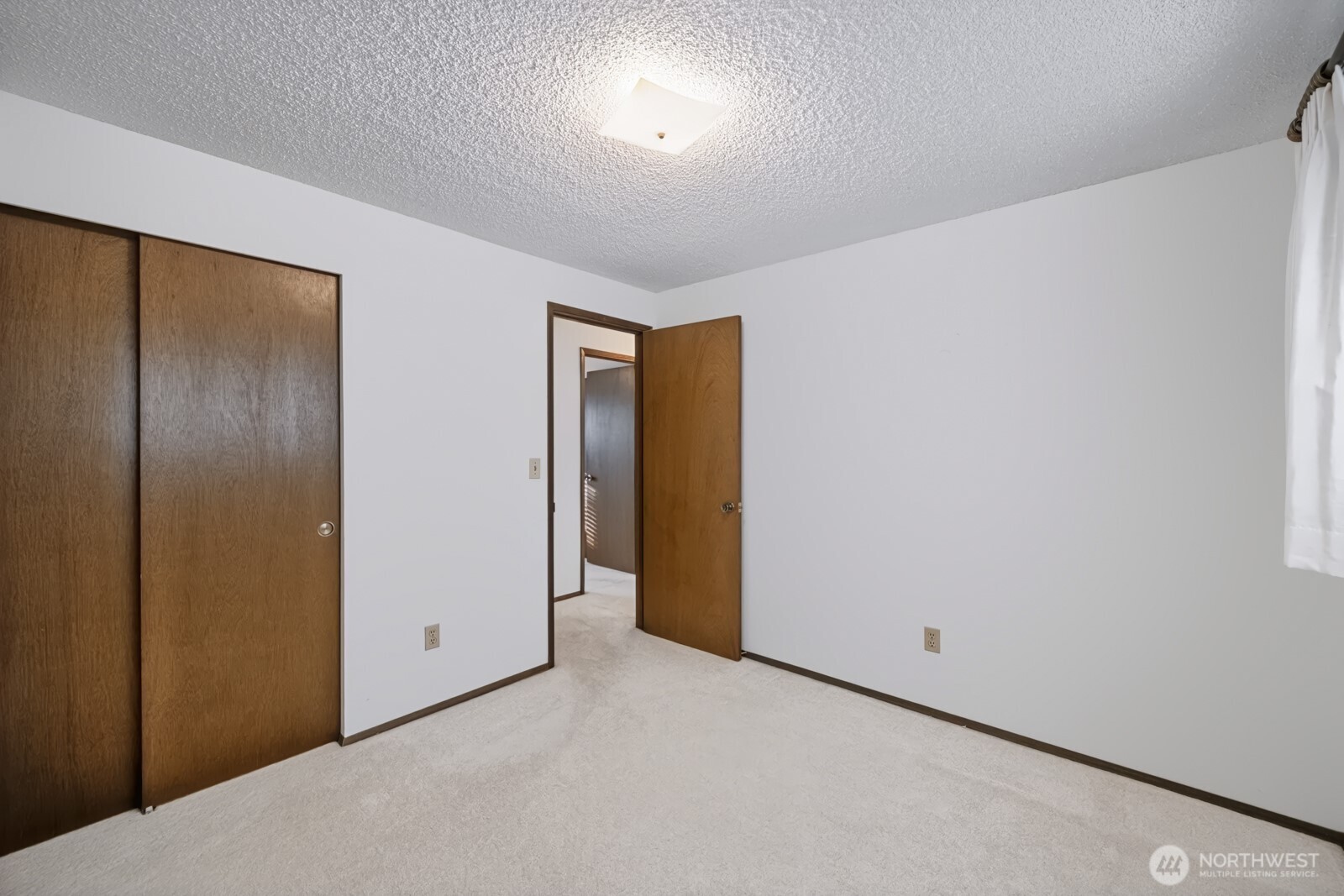 2118 S Crestmont Drive Property Photo 19