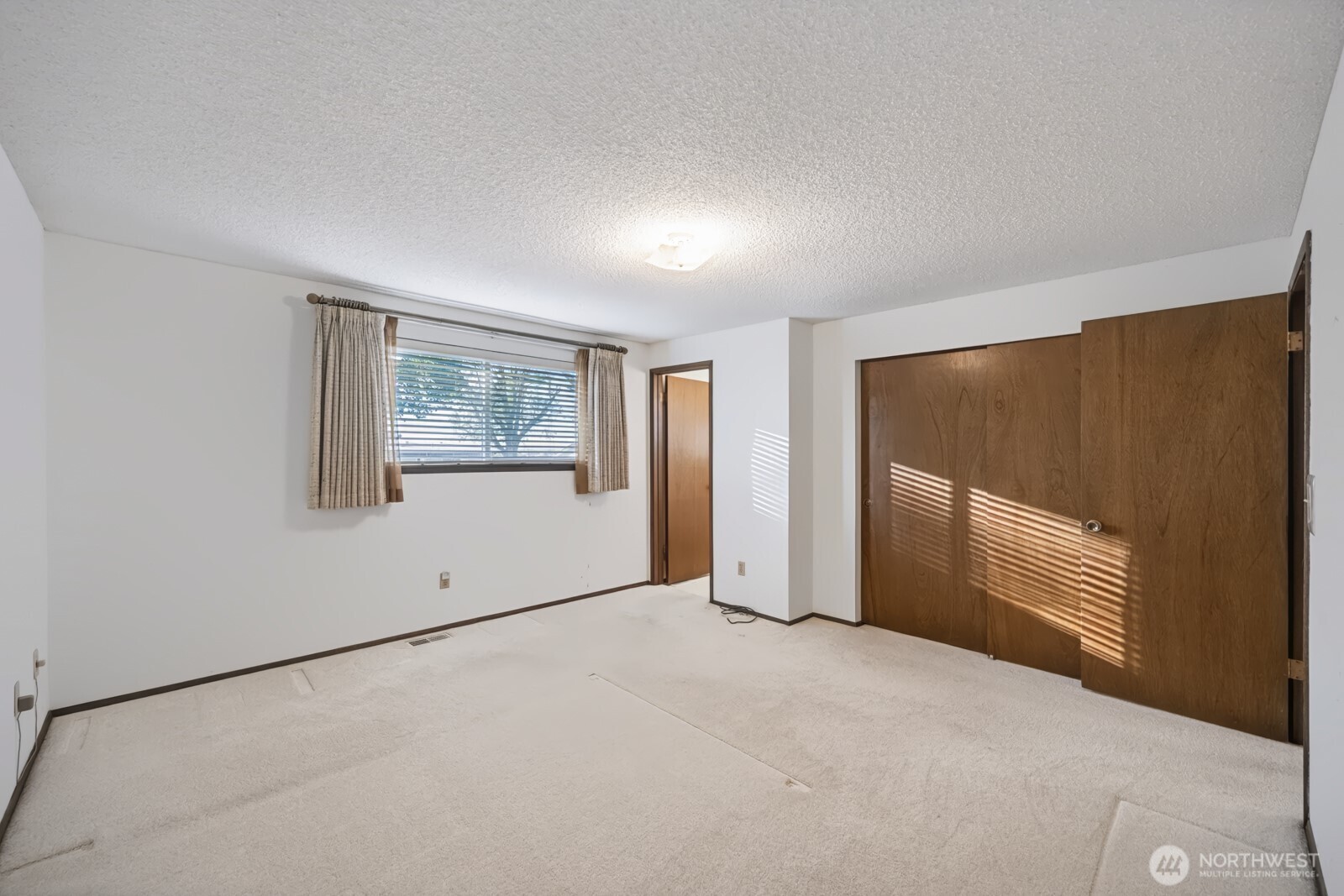 2118 S Crestmont Drive Property Photo 23