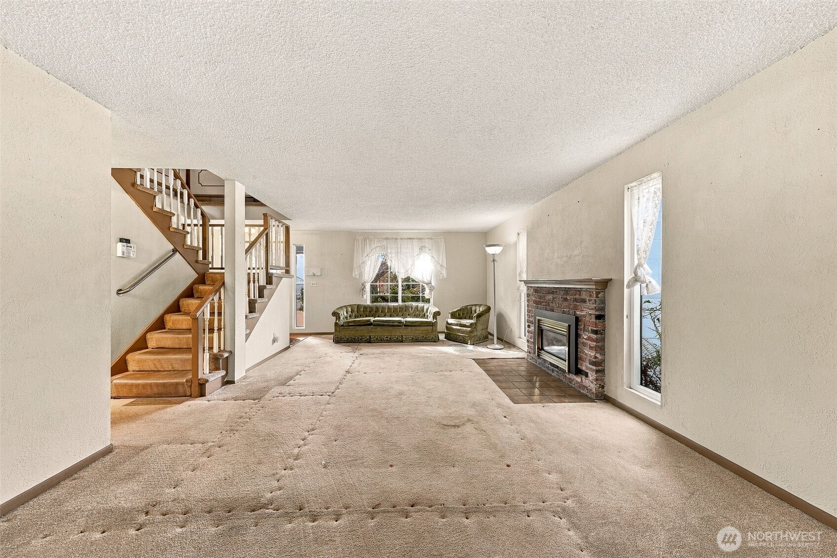 28807 20th Place Property Photo 4