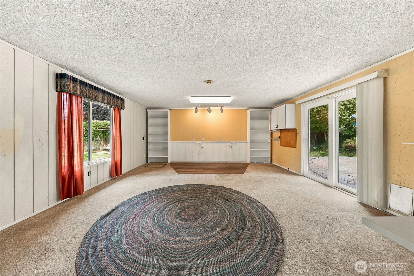 28807 20th Place Property Photo 5
