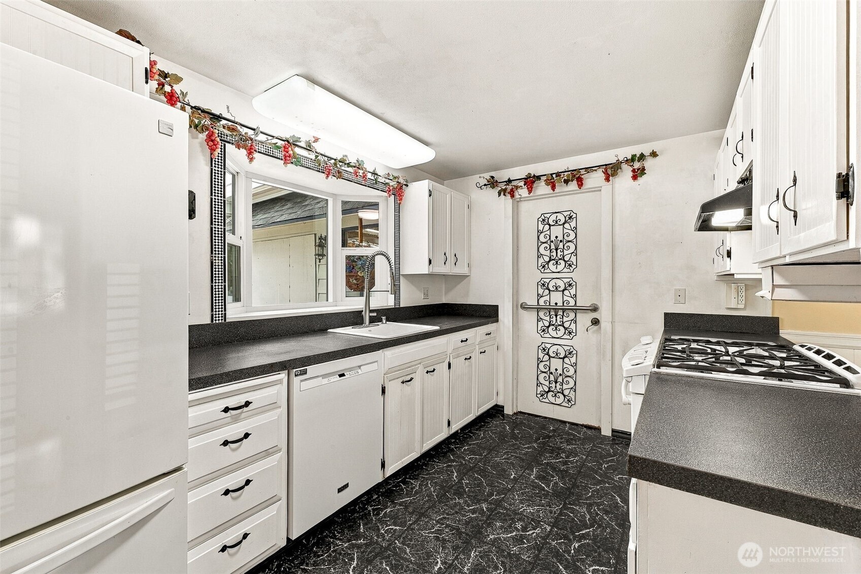 28807 20th Place Property Photo 8