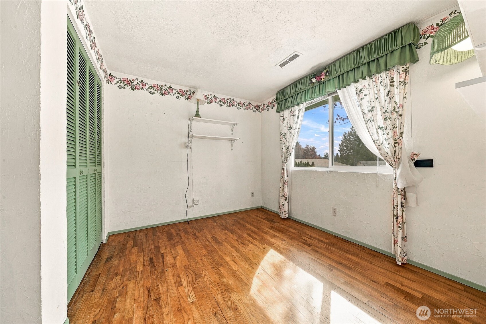 28807 20th Place Property Photo 13