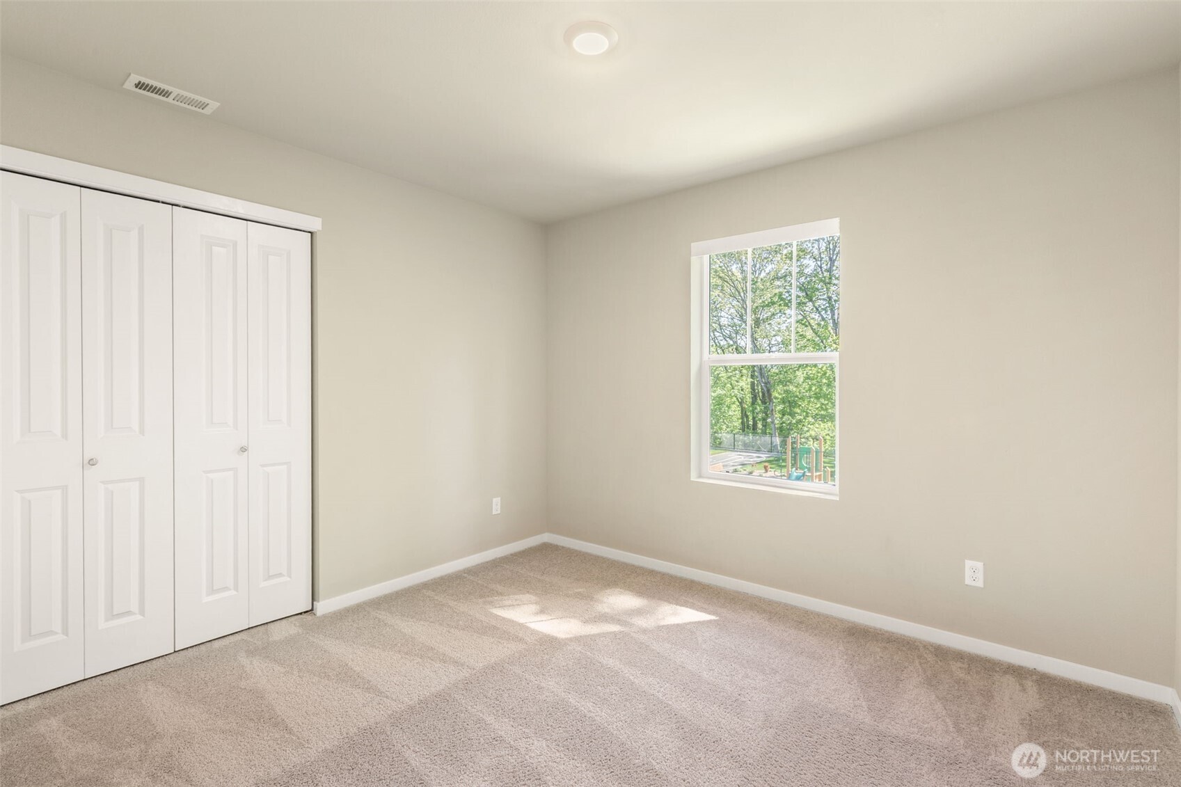 225 17th Drive Property Photo 21
