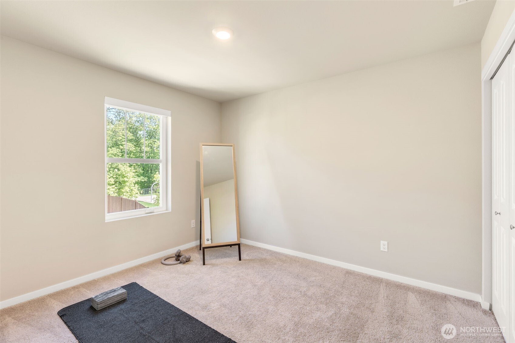 225 17th Drive Property Photo 25