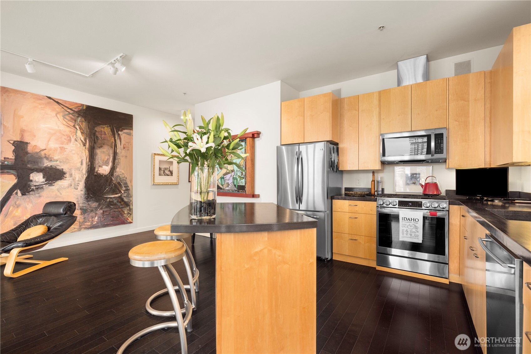 303 E Pike Street 503 Property Photo 15