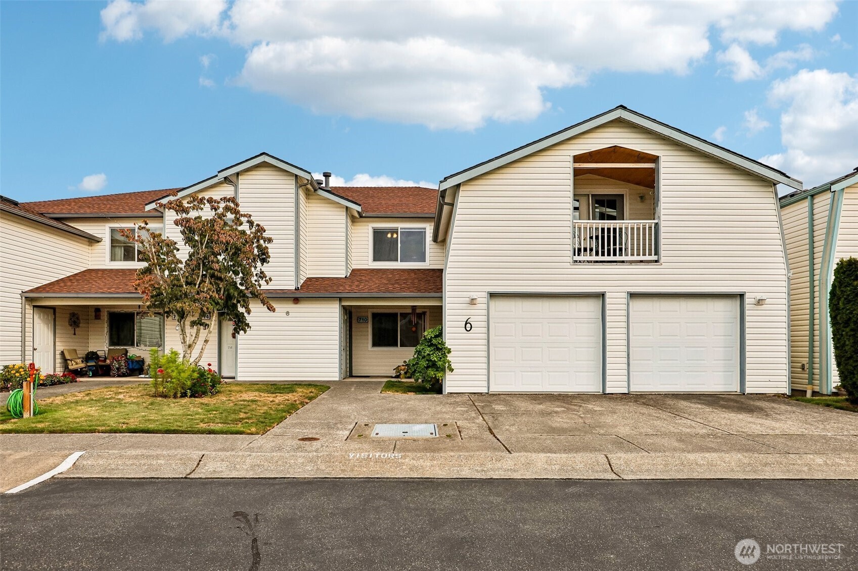 714 Cascade Palms Court Property Photo 1