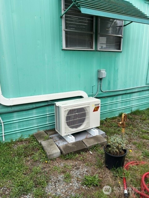 308 Laird Place Property Photo 7