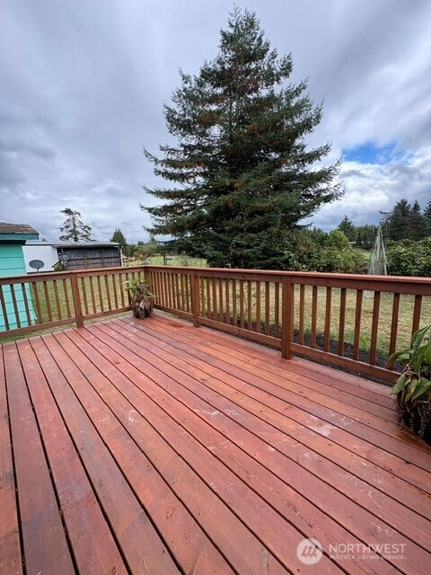 308 Laird Place Property Photo 9