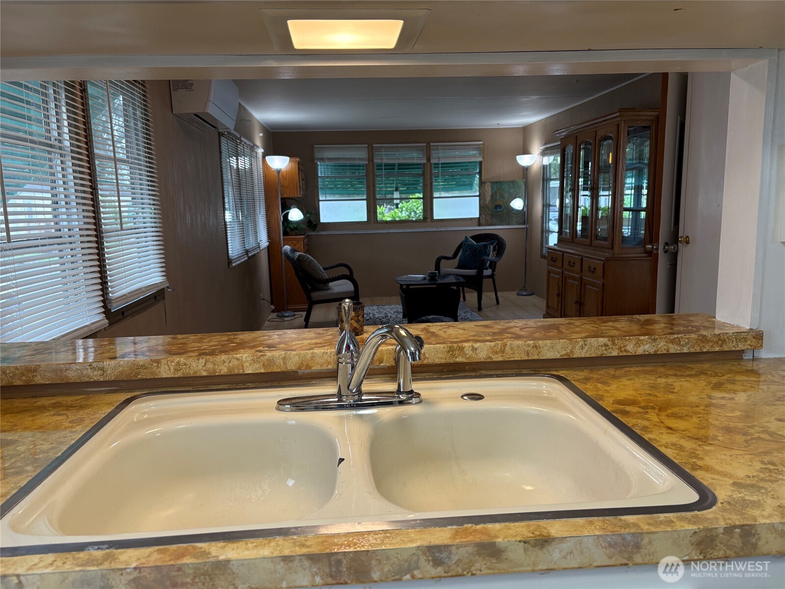 308 Laird Place Property Photo 12