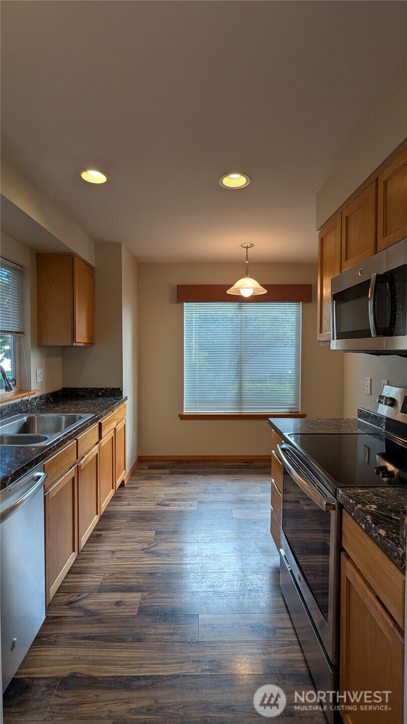 830 115th Street A-2 Property Photo 9