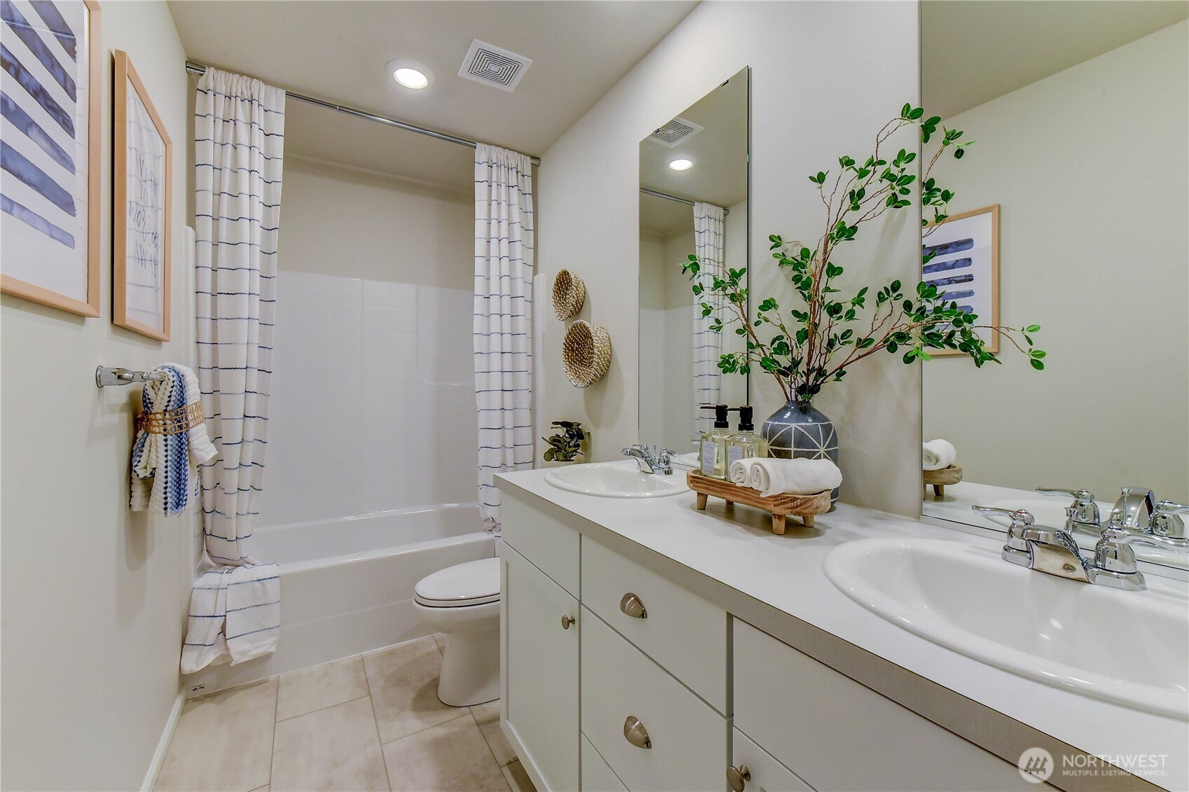 4968 Capilano Lane Property Photo 16