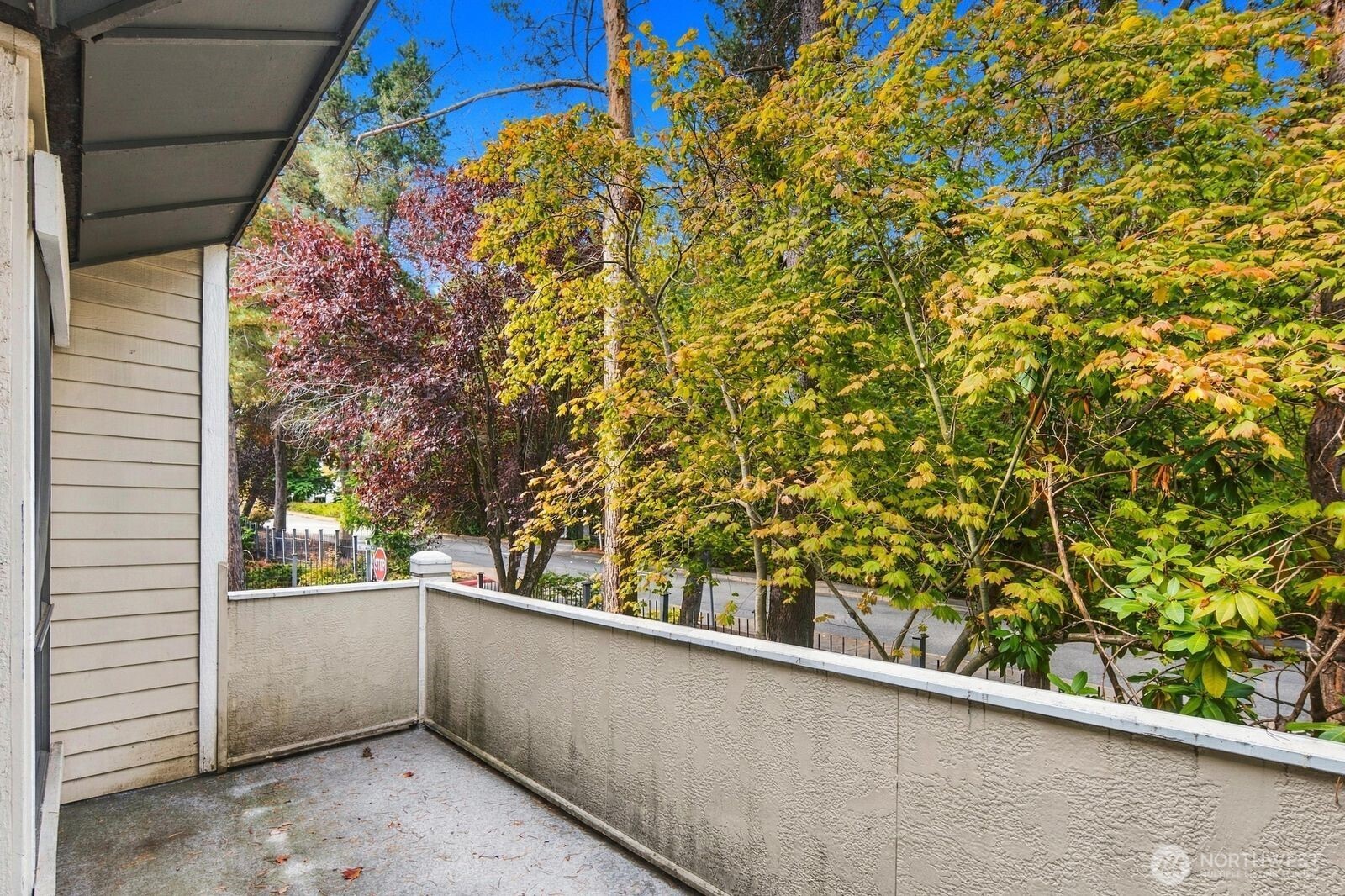 1622 103rd Place L3 Property Photo 13