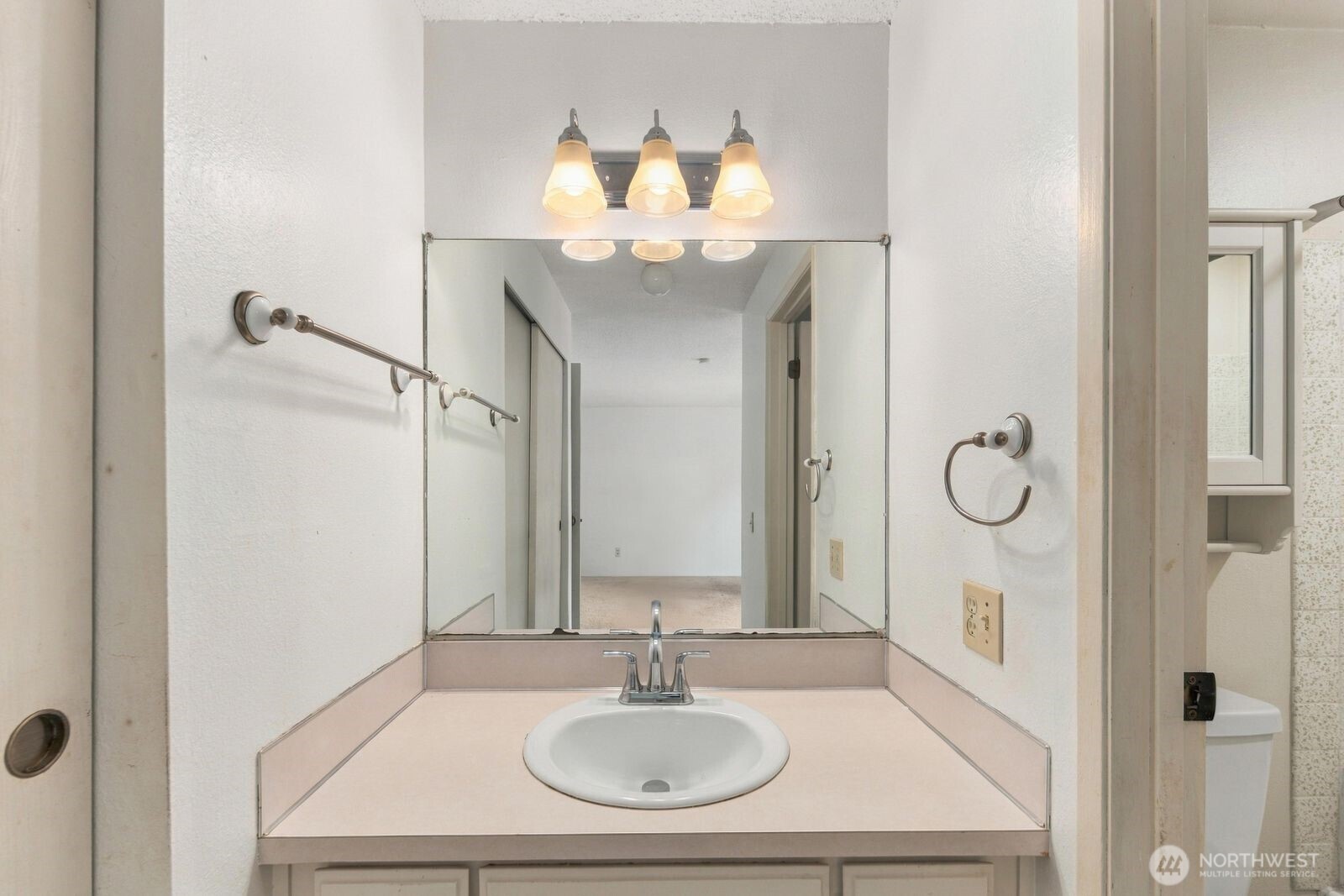 1622 103rd Place L3 Property Photo 23