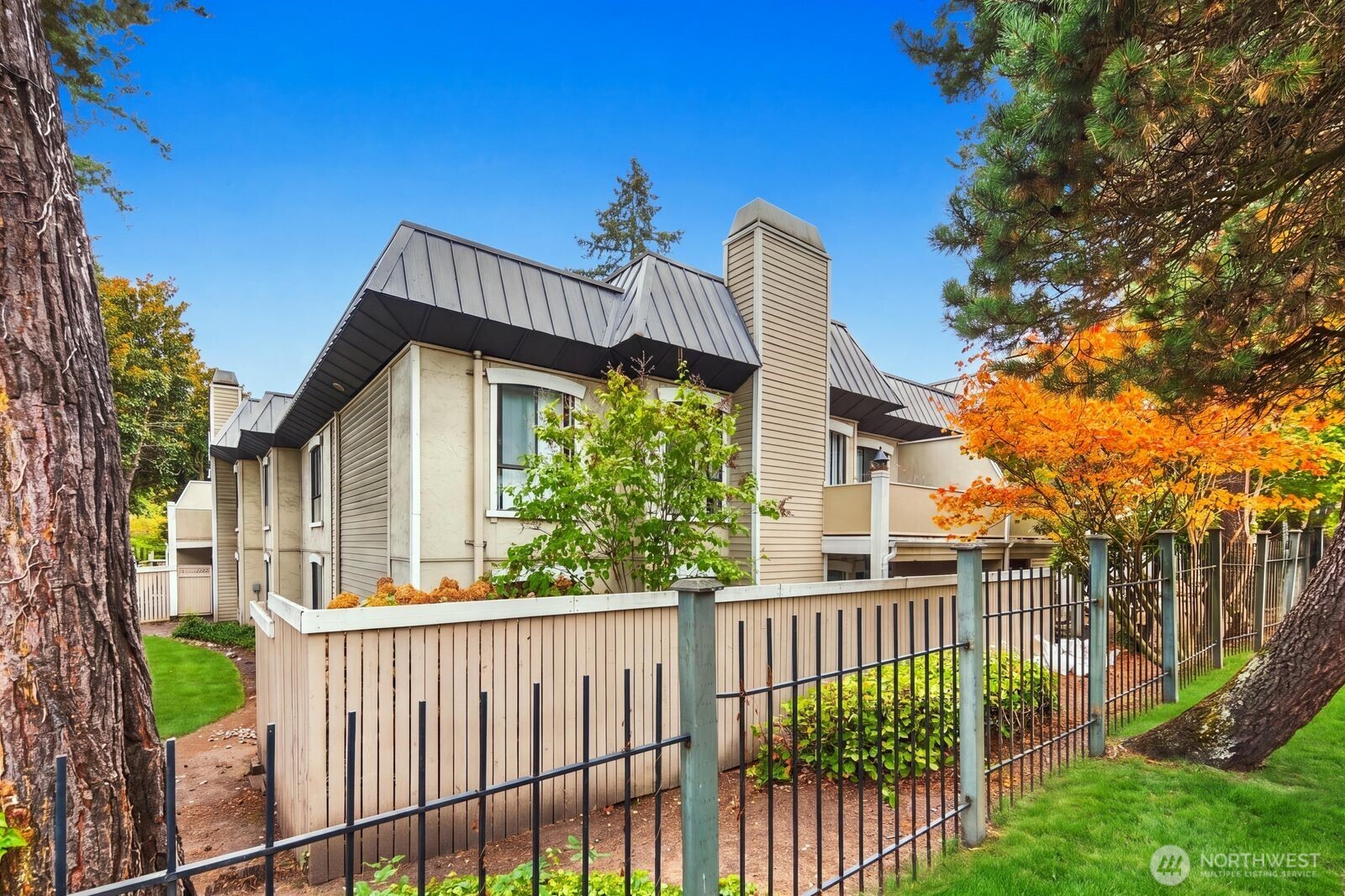1622 103rd Place L3 Property Photo 31