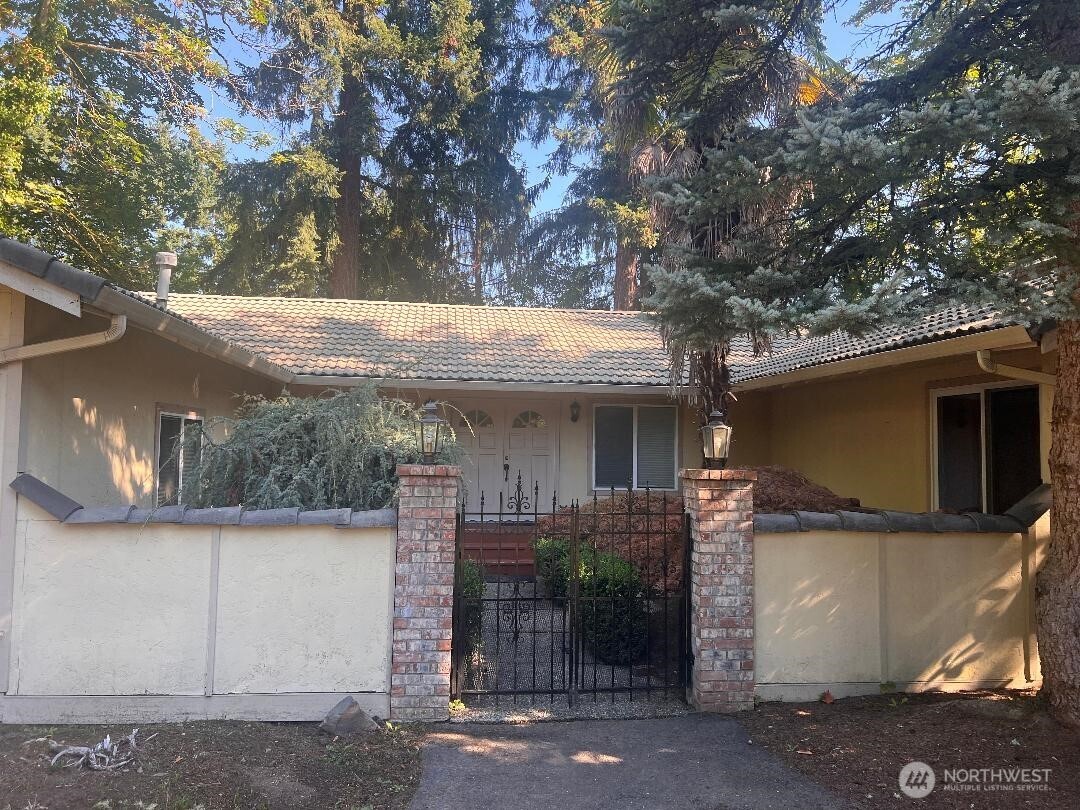 9222 S 198 Street Ct Property Photo 4