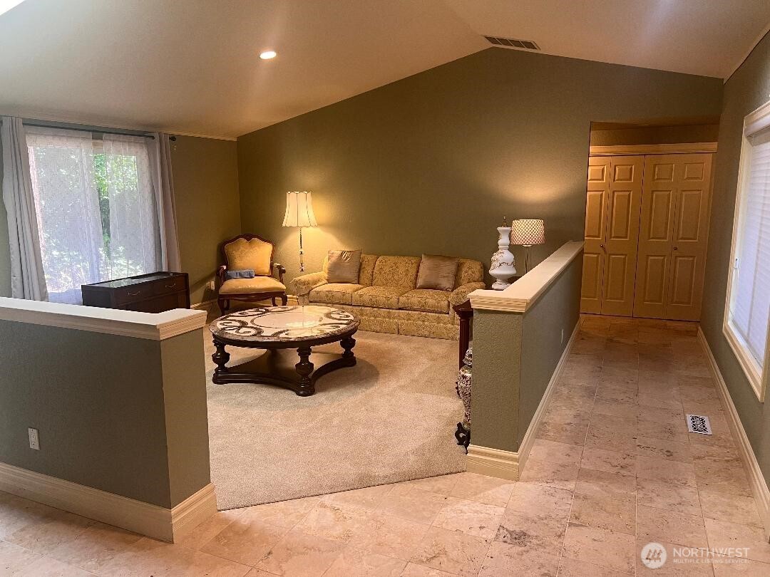 9222 S 198 Street Ct Property Photo 8