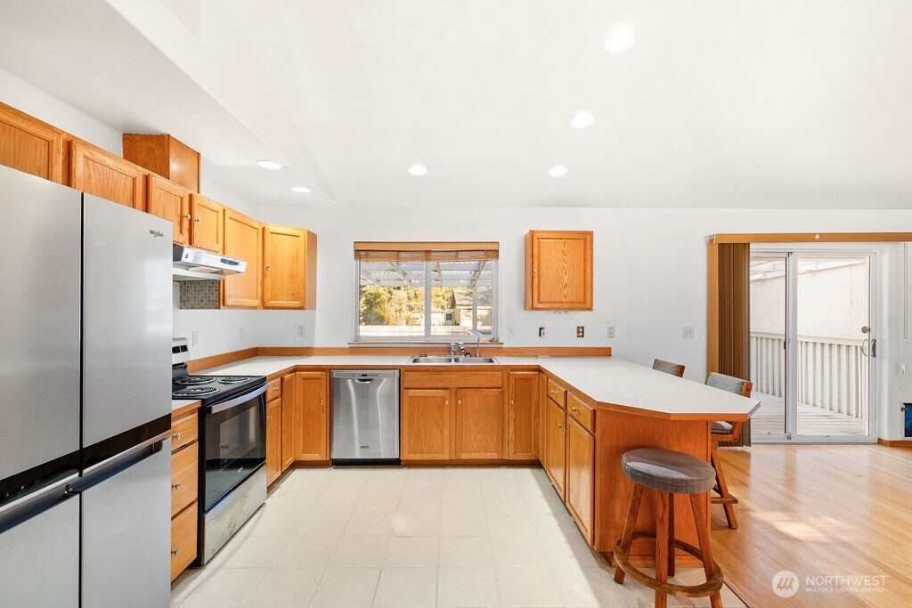 878 Mount Olympus Avenue Property Photo 6