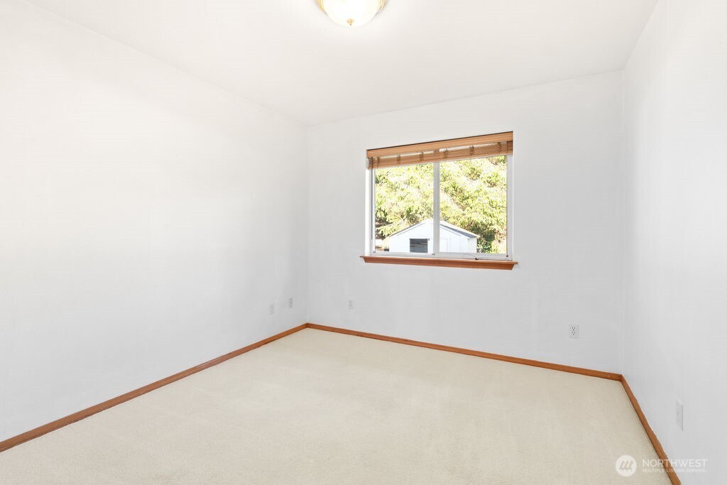 878 Mount Olympus Avenue Property Photo 15