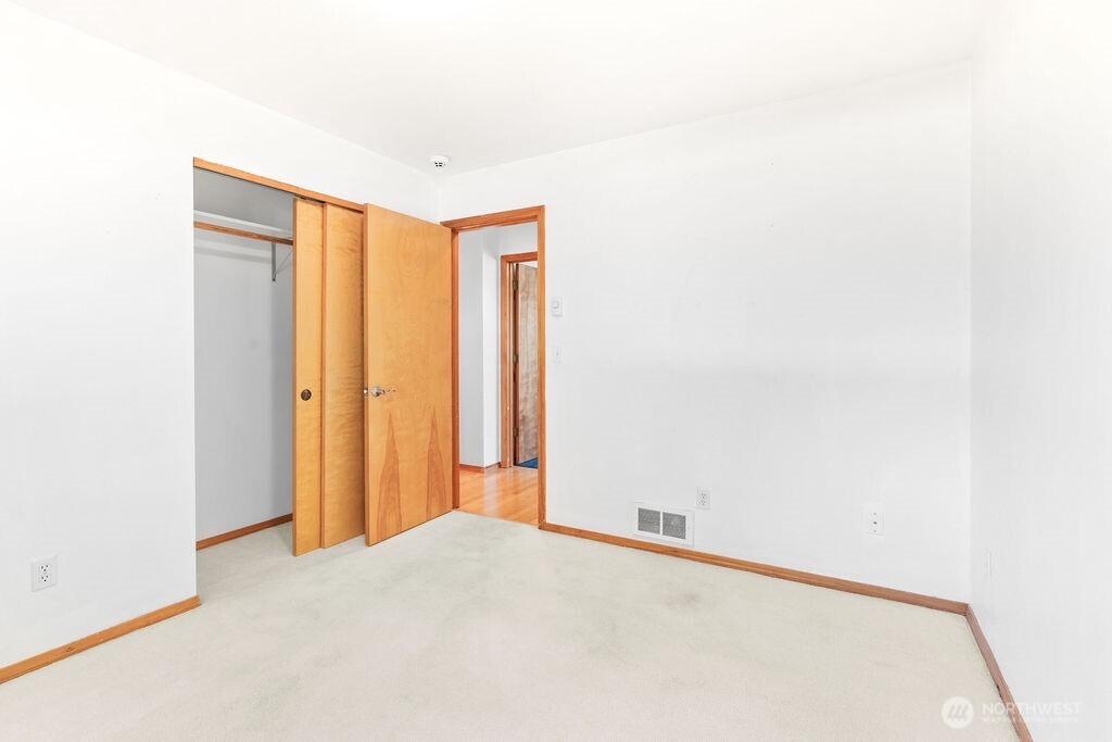 878 Mount Olympus Avenue Property Photo 16