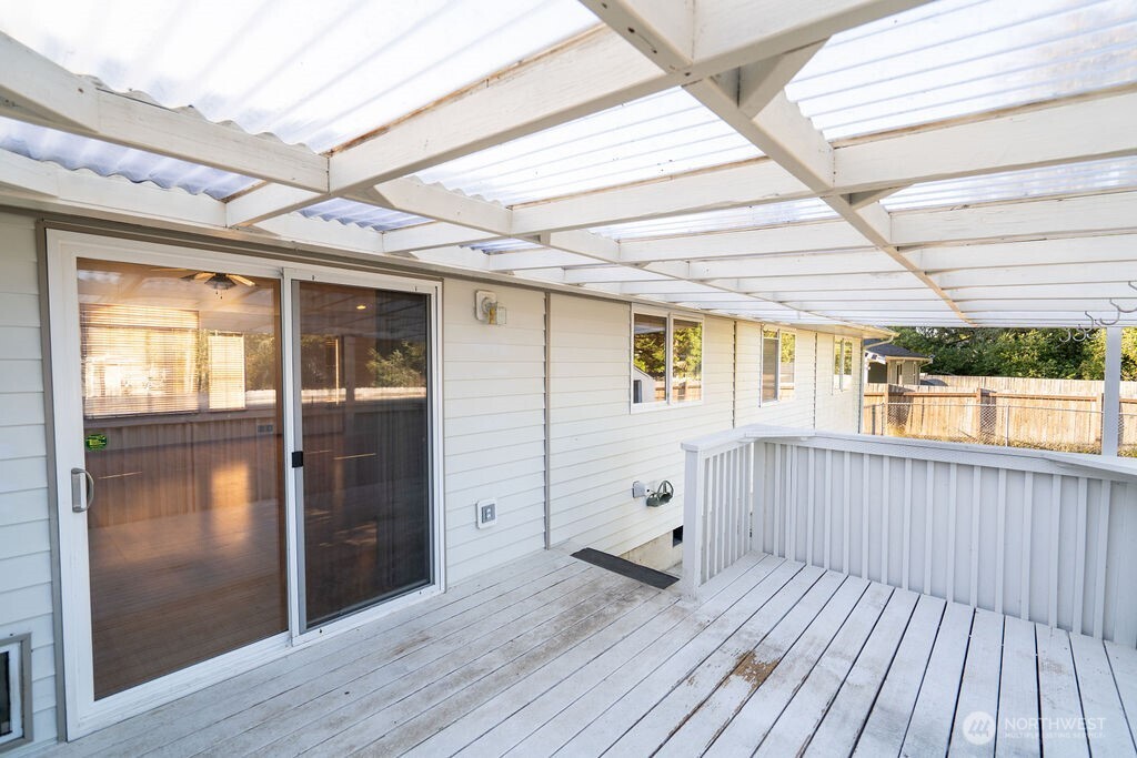 878 Mount Olympus Avenue Property Photo 21