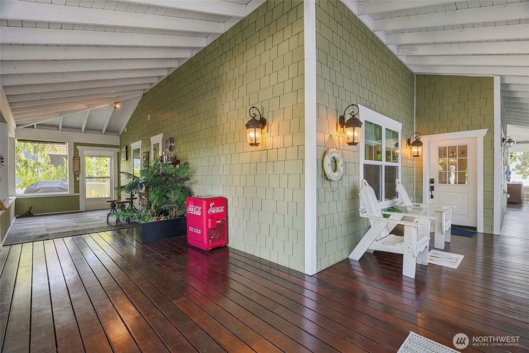 99 Veranda Drive Property Photo 9