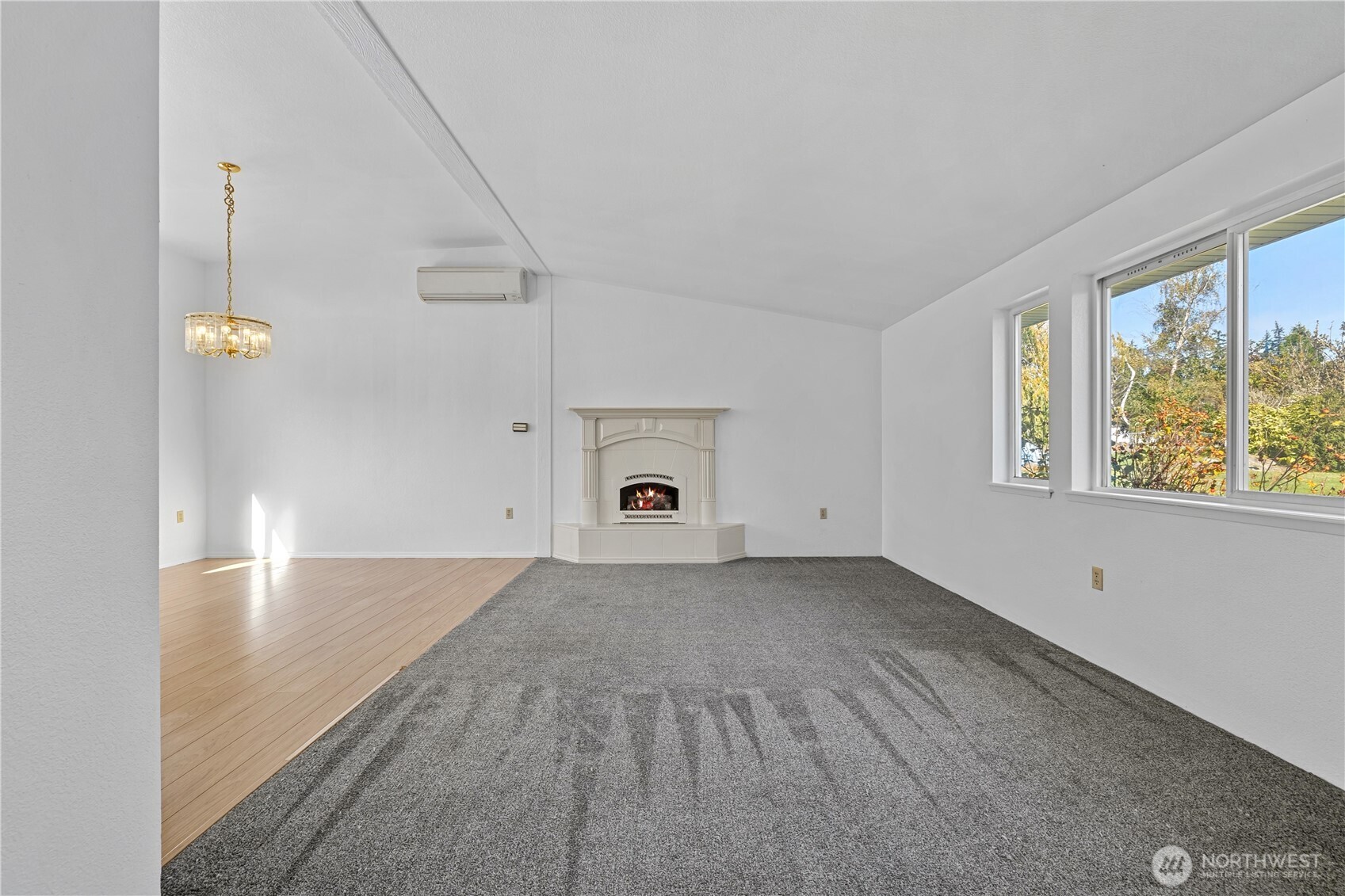 10888 Wilson Lane Property Photo 5
