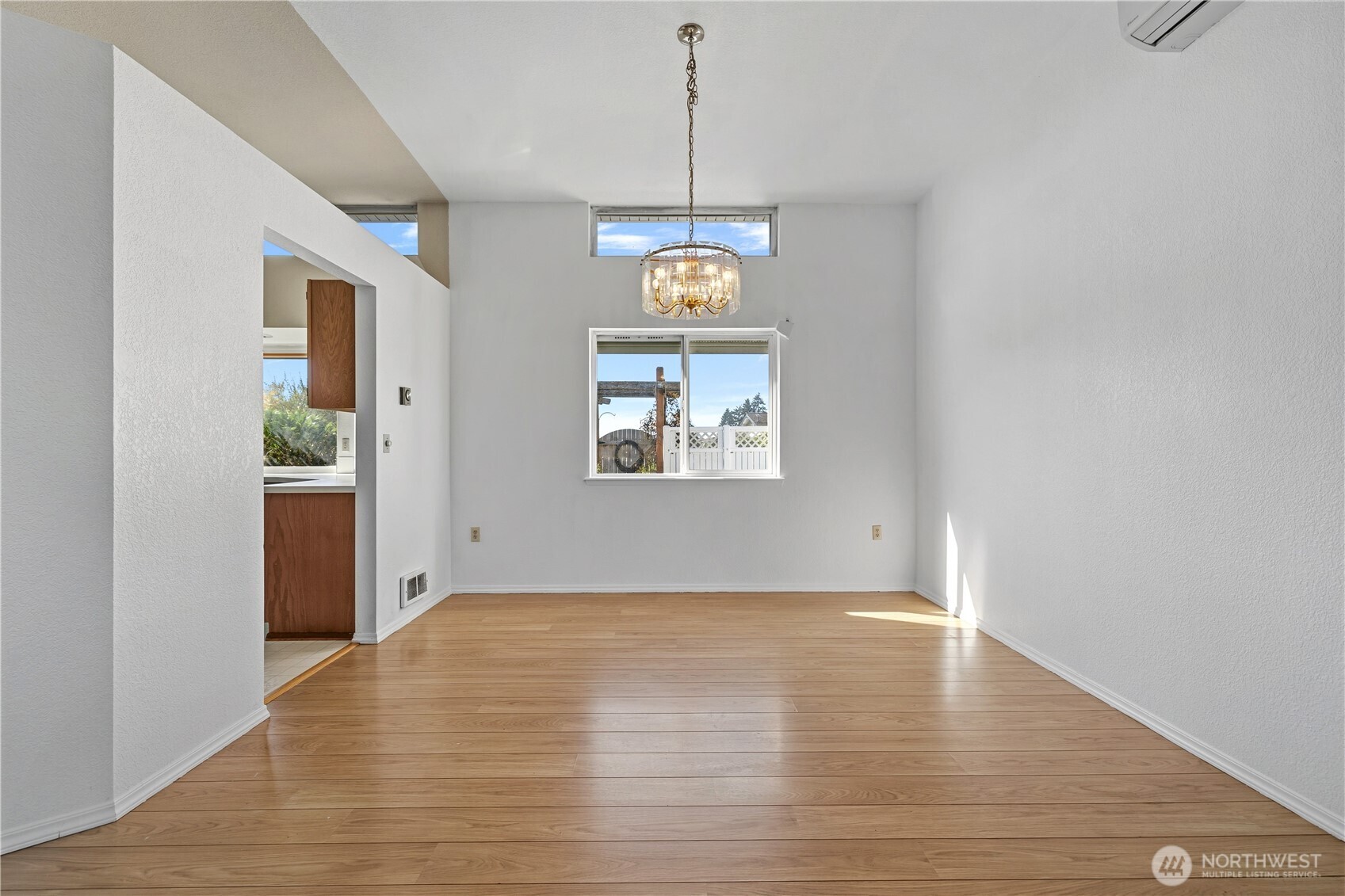 10888 Wilson Lane Property Photo 8