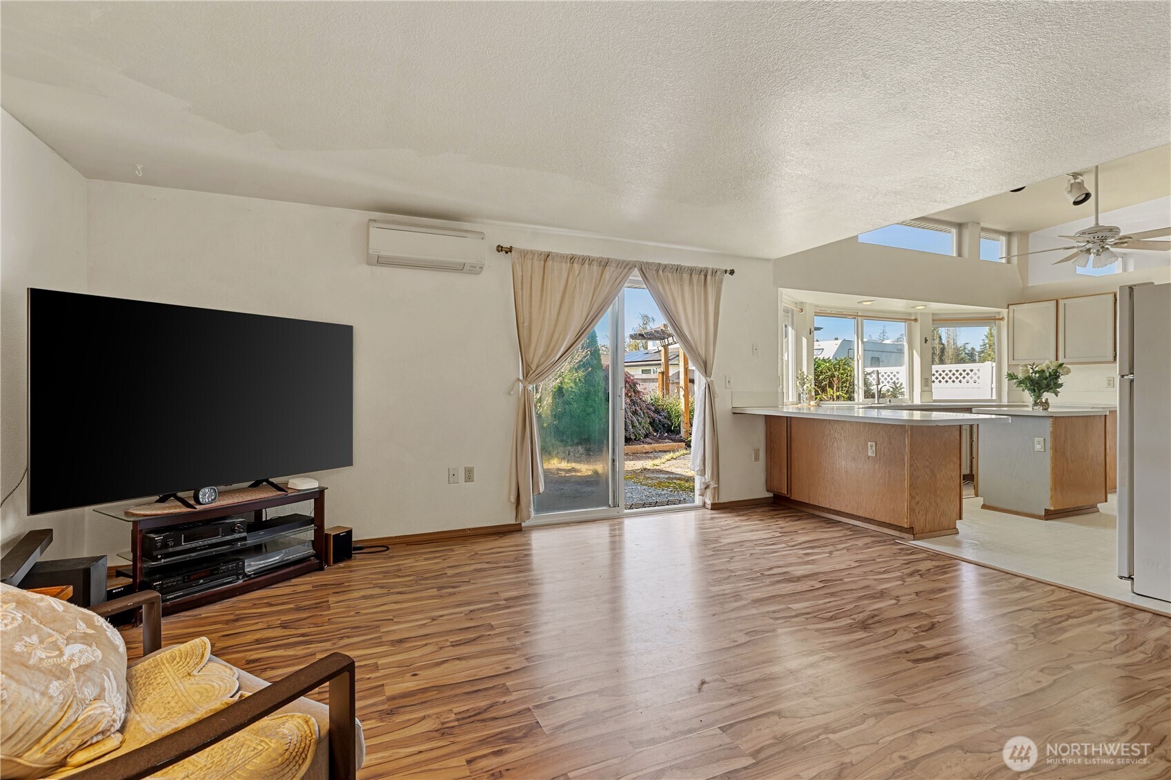 10888 Wilson Lane Property Photo 13