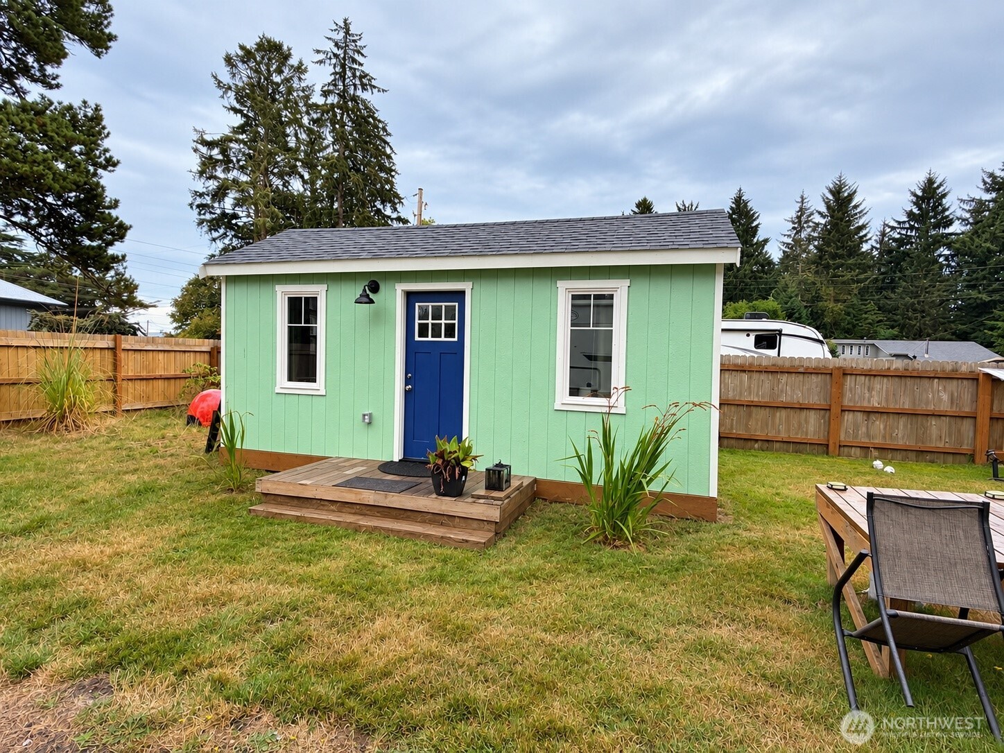 26503 Dell St Property Photo 7