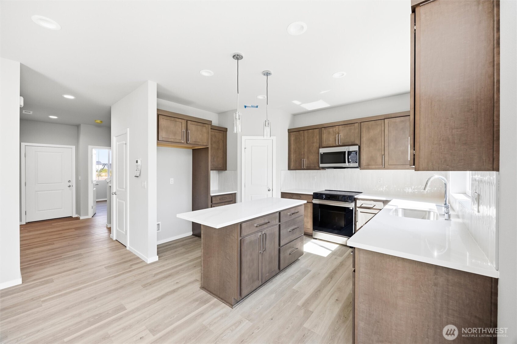 4525 Cirque Street Property Photo 4