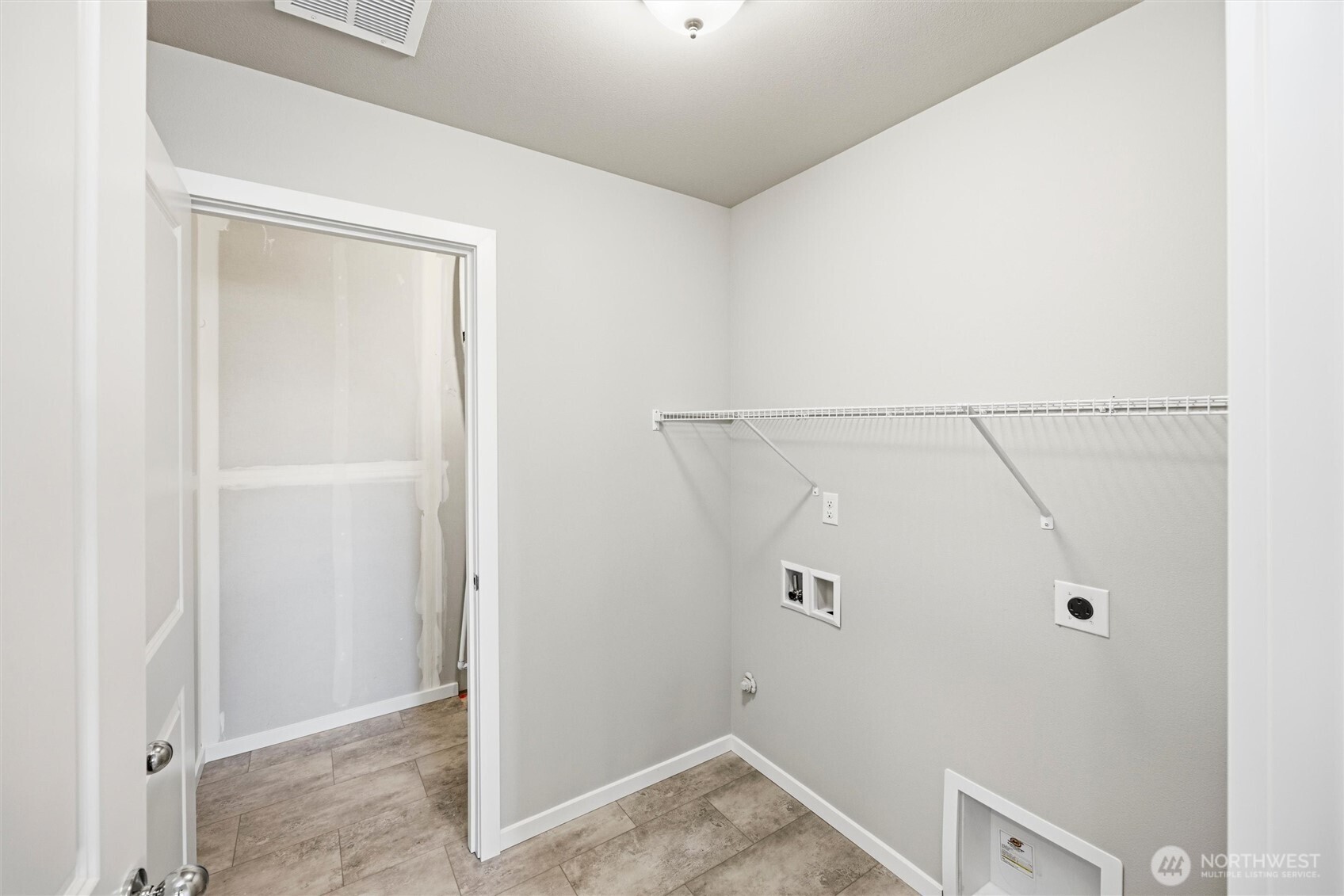 4525 Cirque Street Property Photo 29