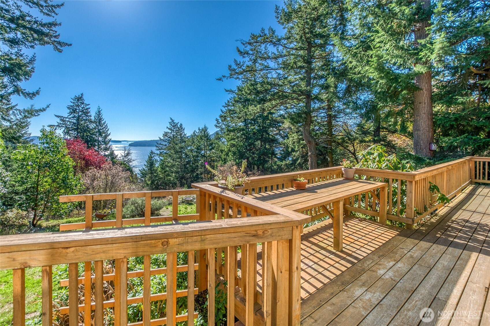 461 Cascade Way Property Photo 3