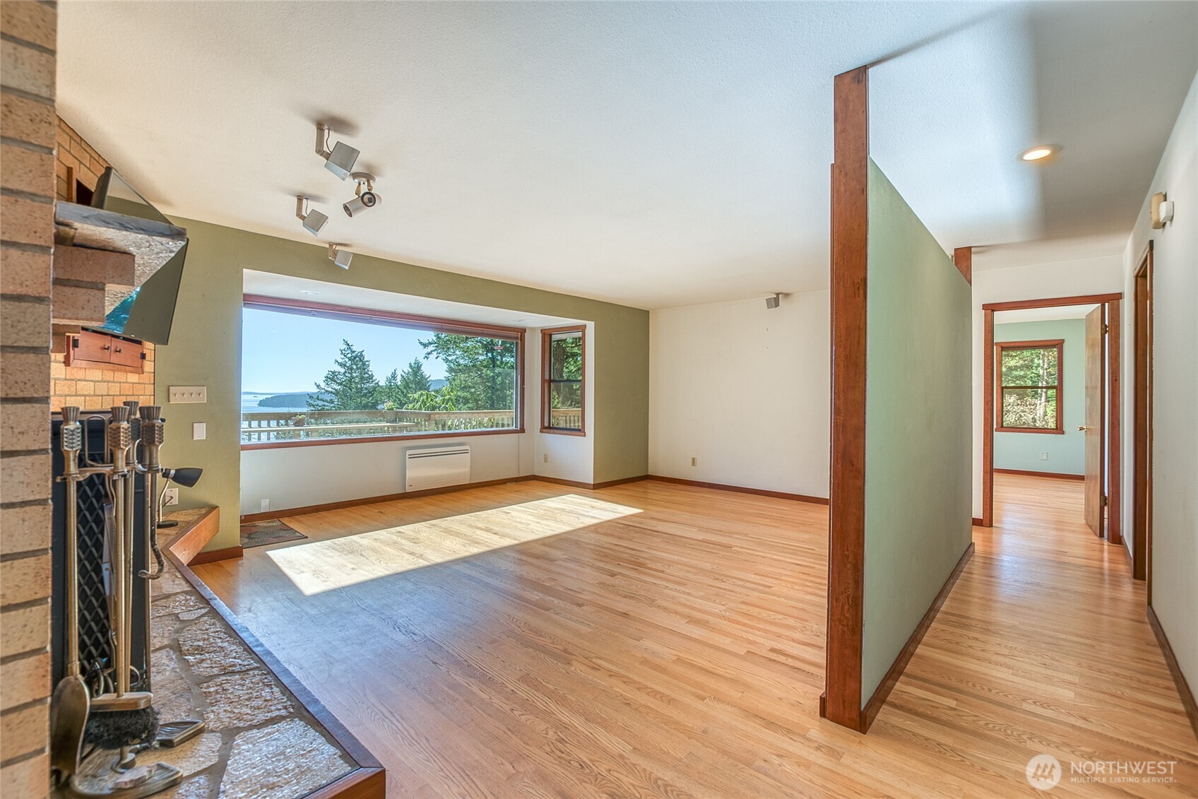 461 Cascade Way Property Photo 8