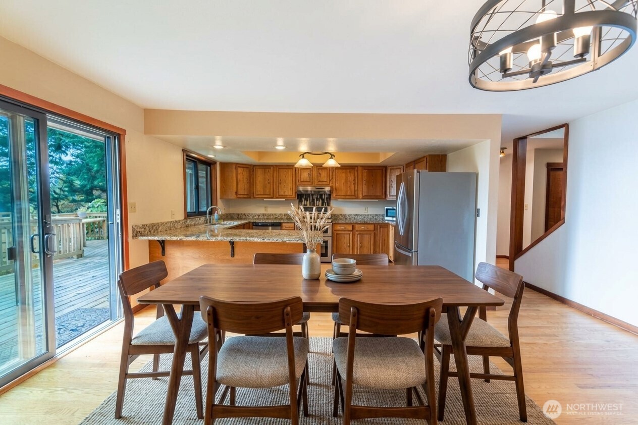 461 Cascade Way Property Photo 15