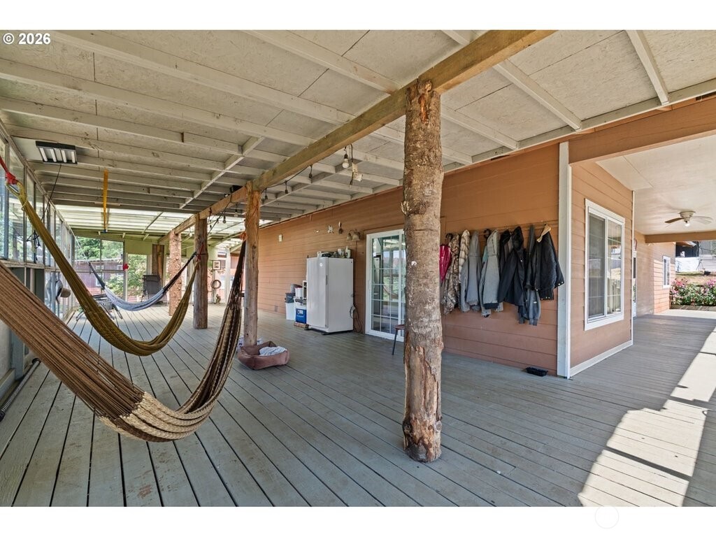 1407 Slide Creek Road Property Photo 29