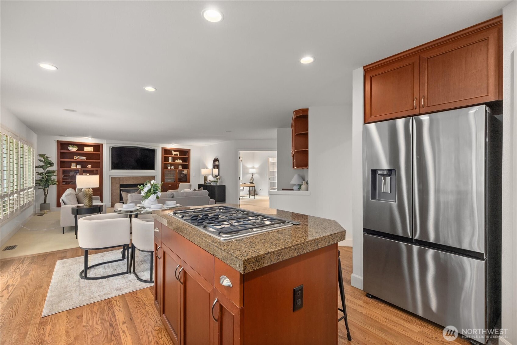 1021 271st Avenue Property Photo 15