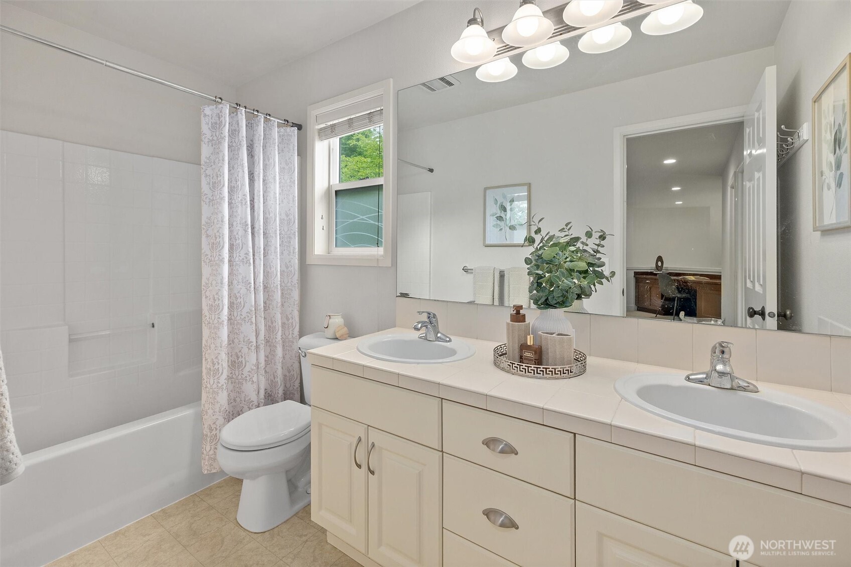 1021 271st Avenue Property Photo 35