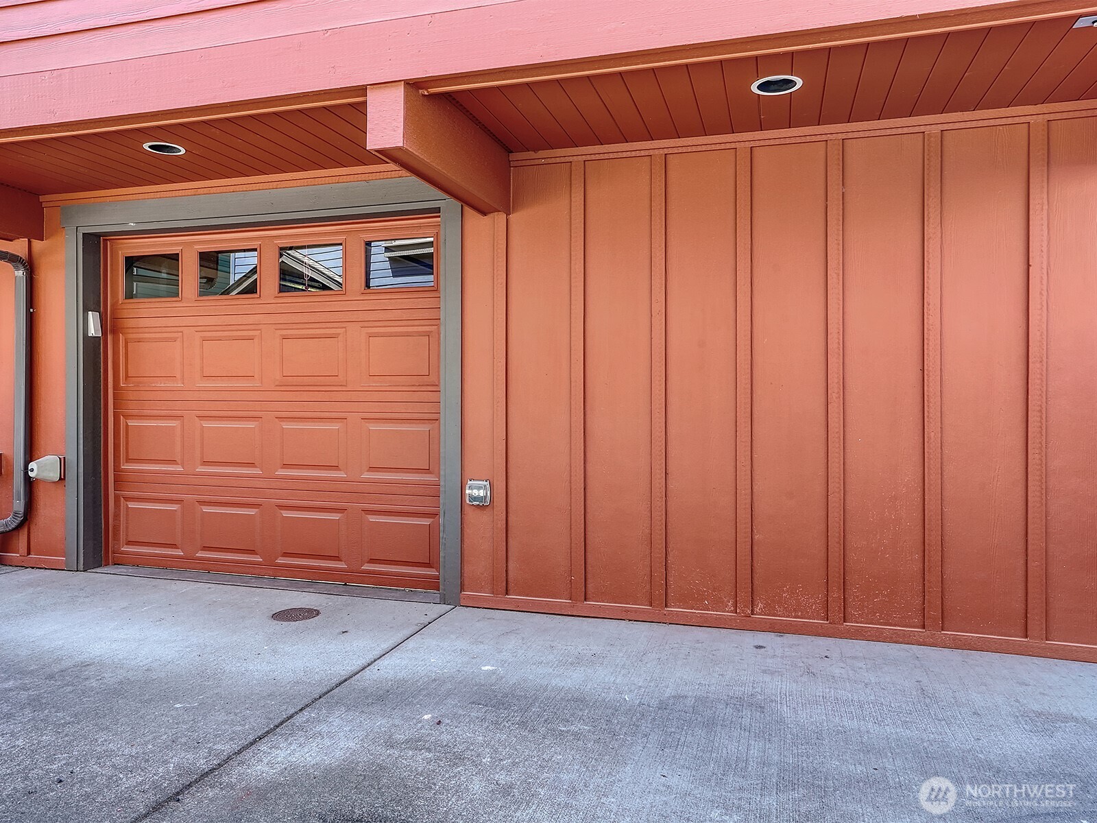 2130 N 113th Street A Property Photo 6