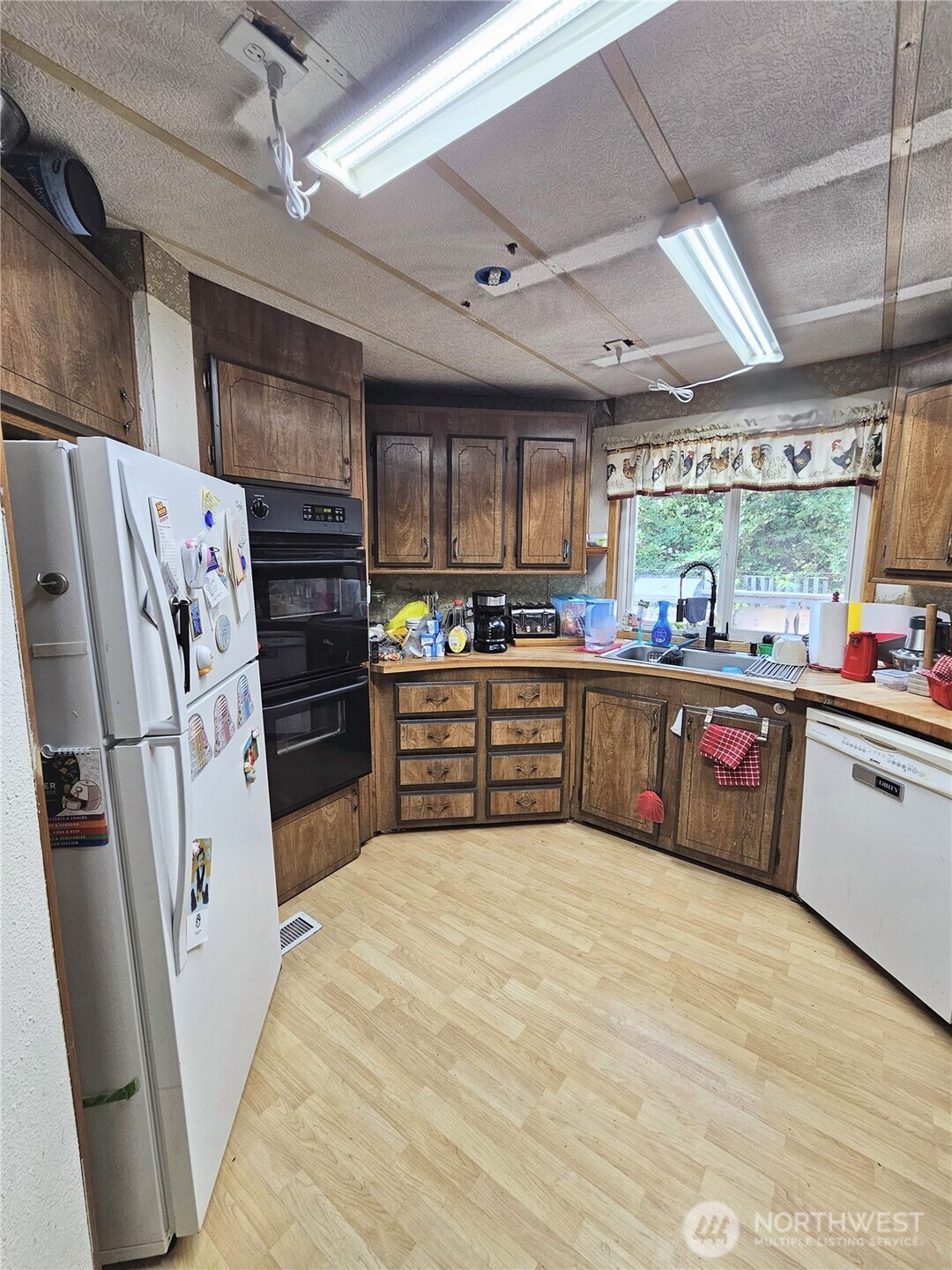 4816 252nd Street Property Photo 2