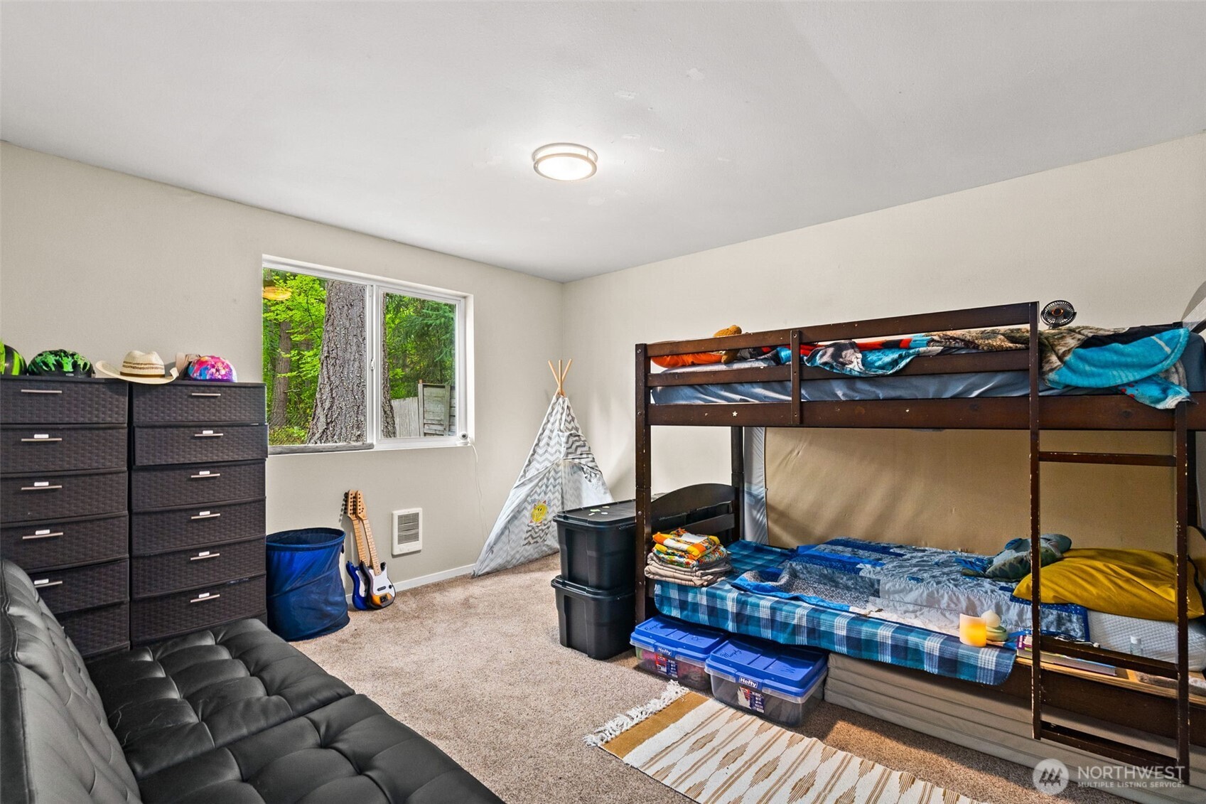 17715 Vine Lane Property Photo 4