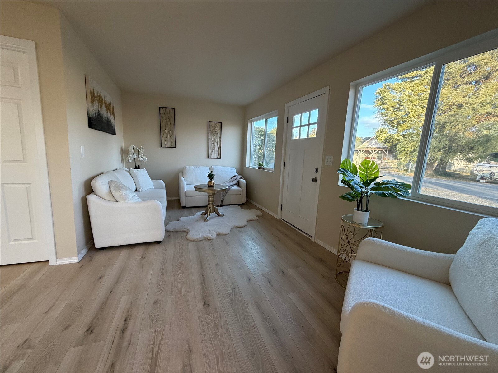 108 W Cherry Avenue Property Photo 6