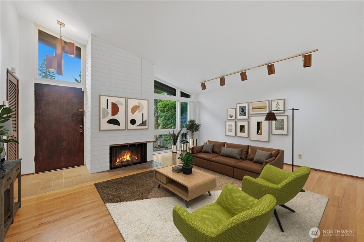 14036 17th Avenue Property Photo 4