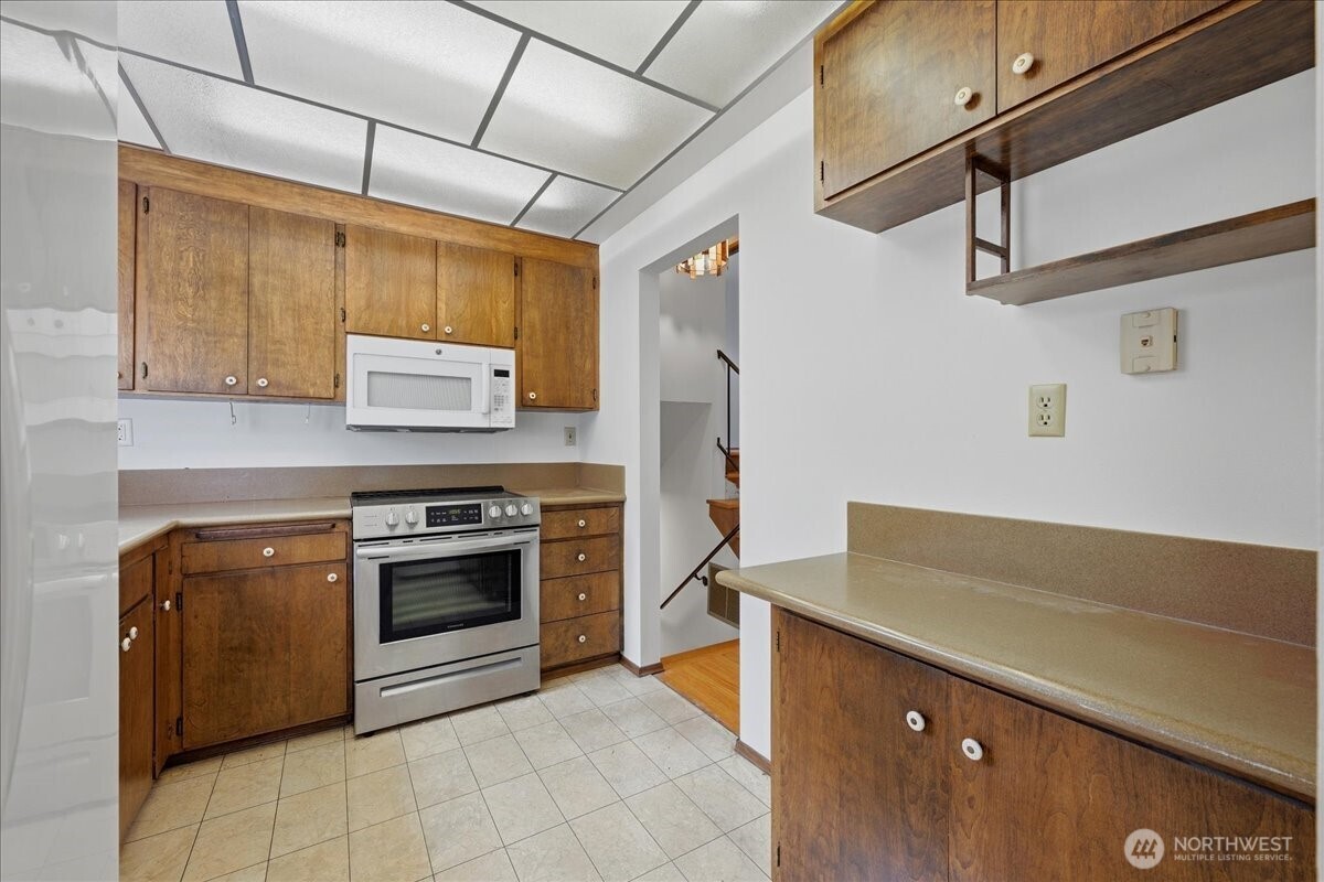 14036 17th Avenue Property Photo 8