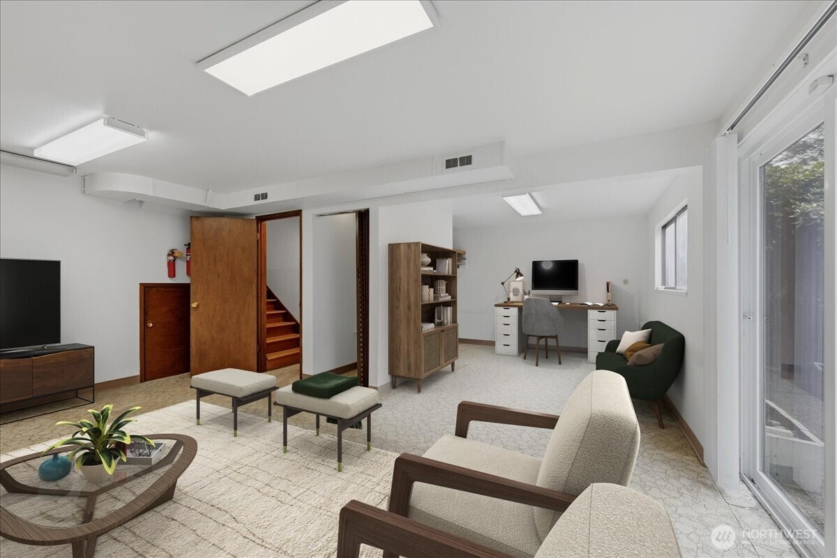 14036 17th Avenue Property Photo 11