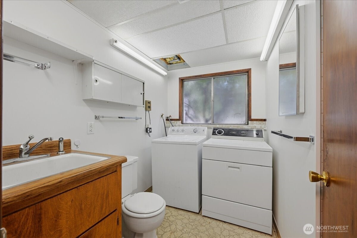 14036 17th Avenue Property Photo 15