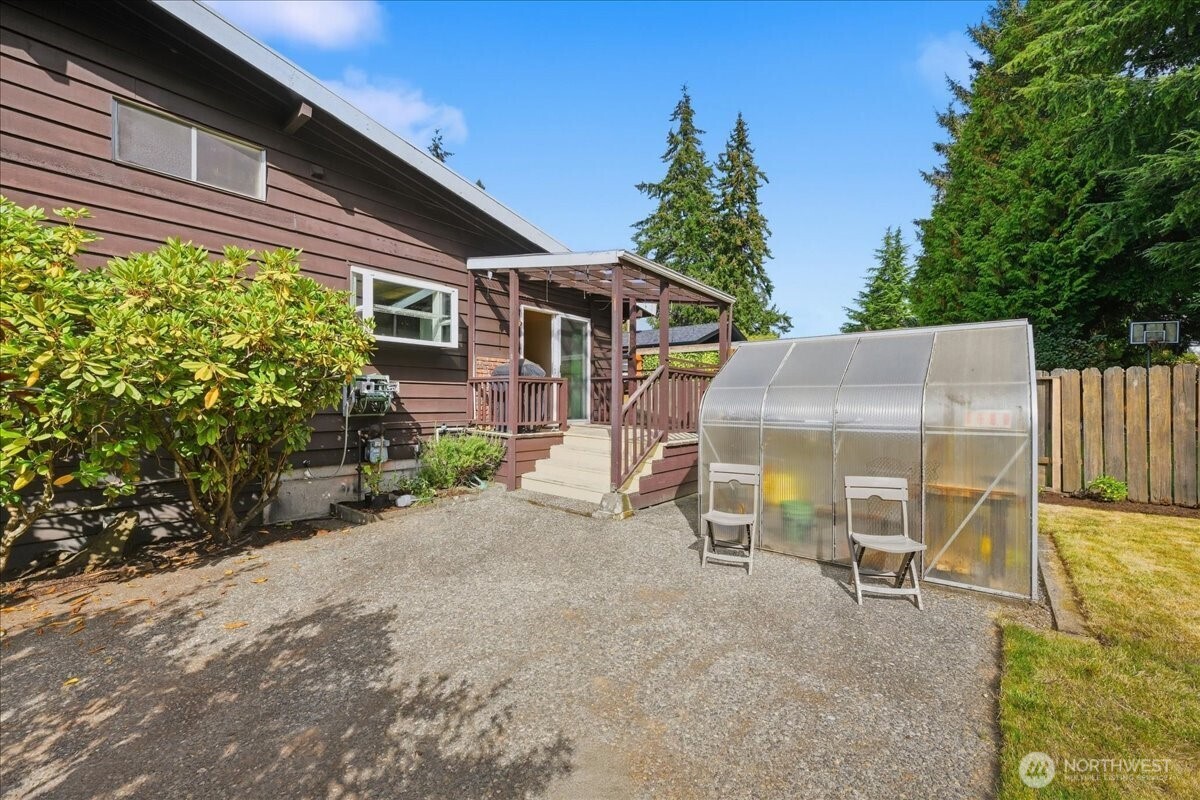 14036 17th Avenue Property Photo 16