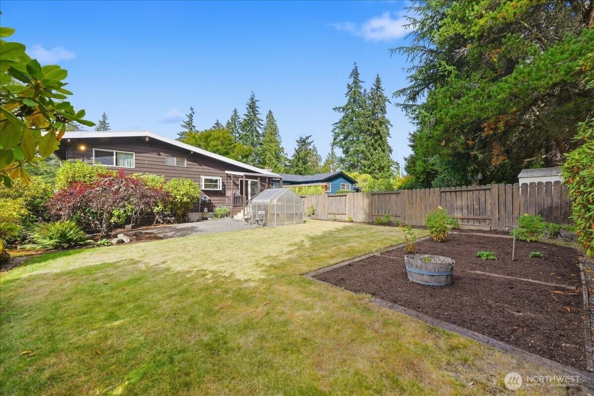 14036 17th Avenue Property Photo 18